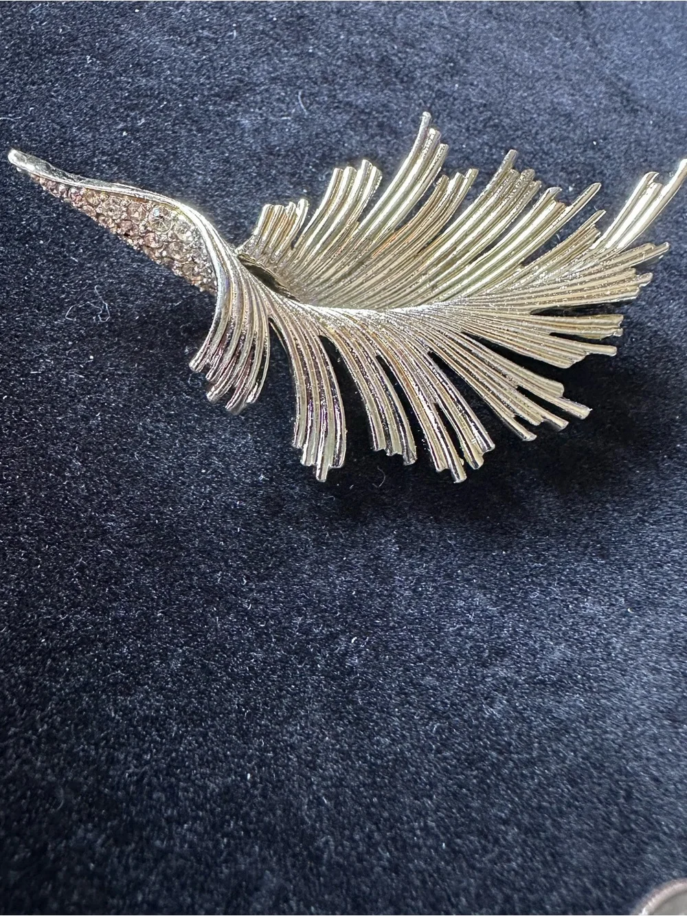 506- Gold Feather Brooch